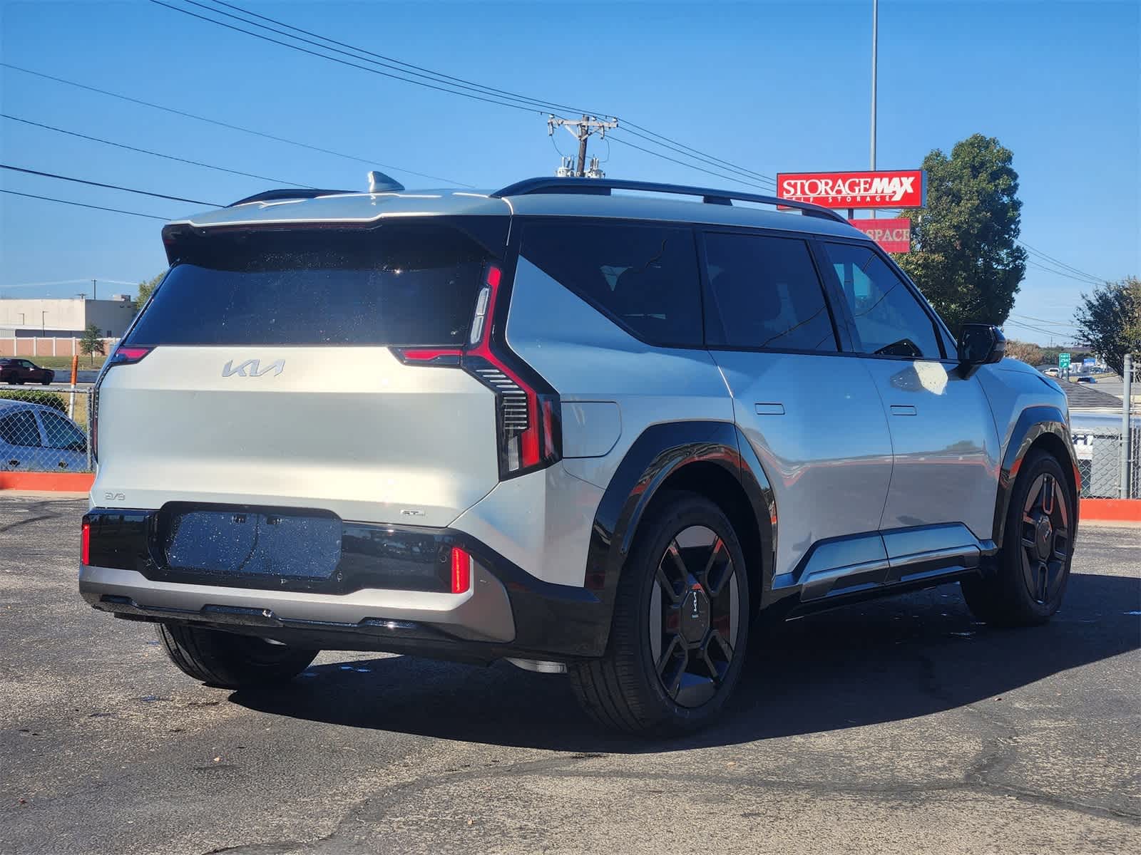 Thumbnail: 2026 Kia EV9 - 5