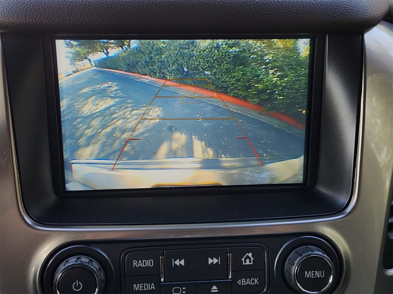 Thumbnail: 2018 Chevrolet Tahoe - 18