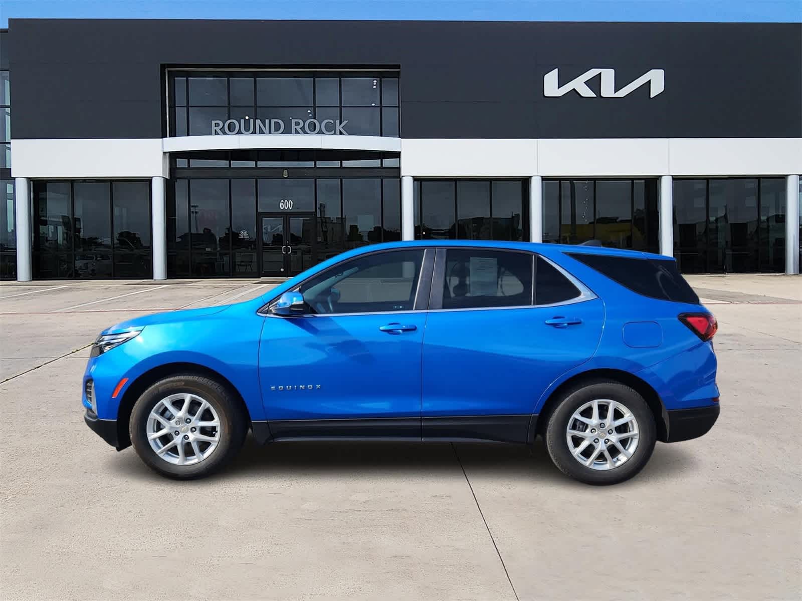 2024 Chevrolet Equinox photo 3