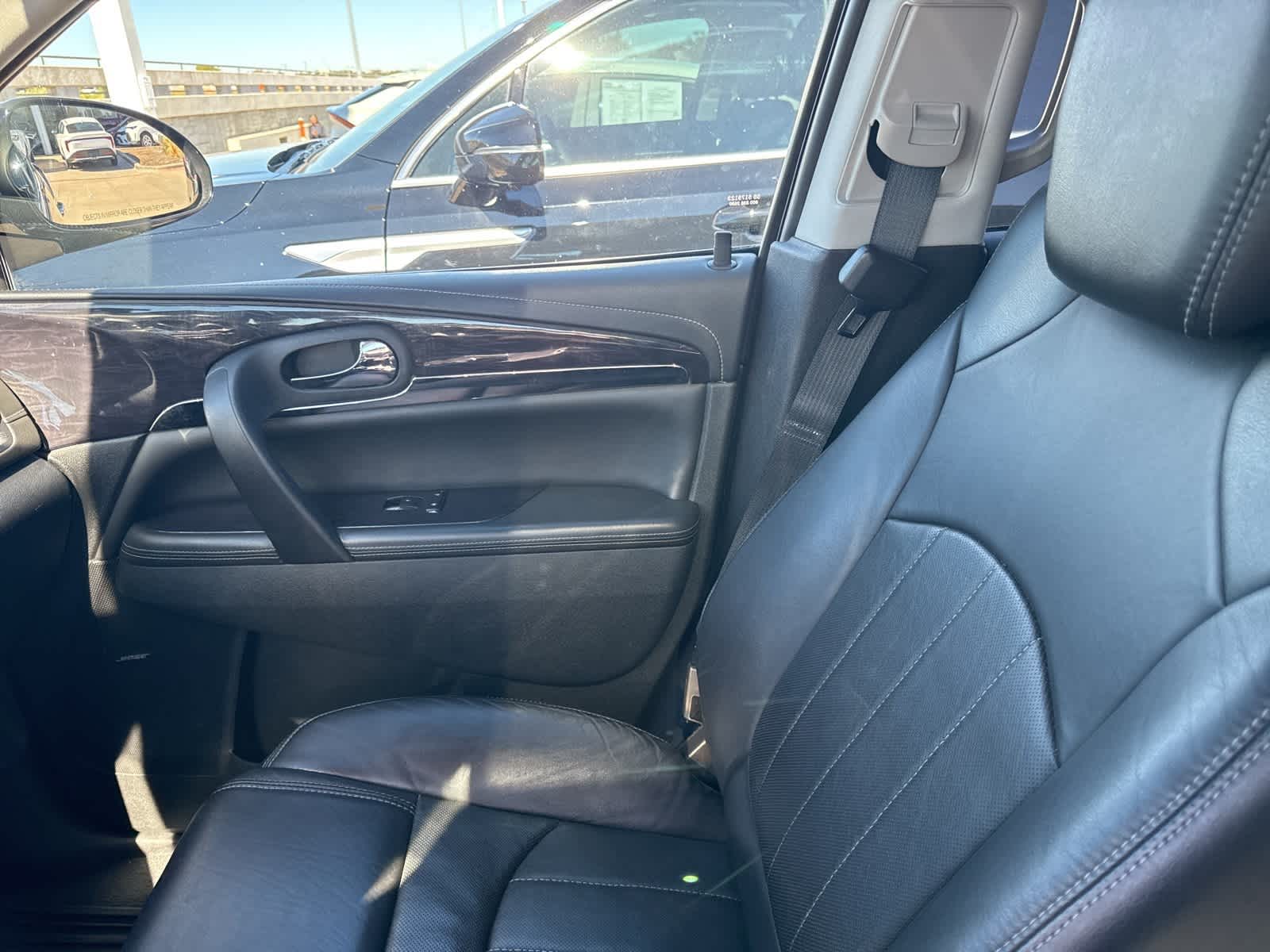 2017 Buick Enclave Premium photo 4