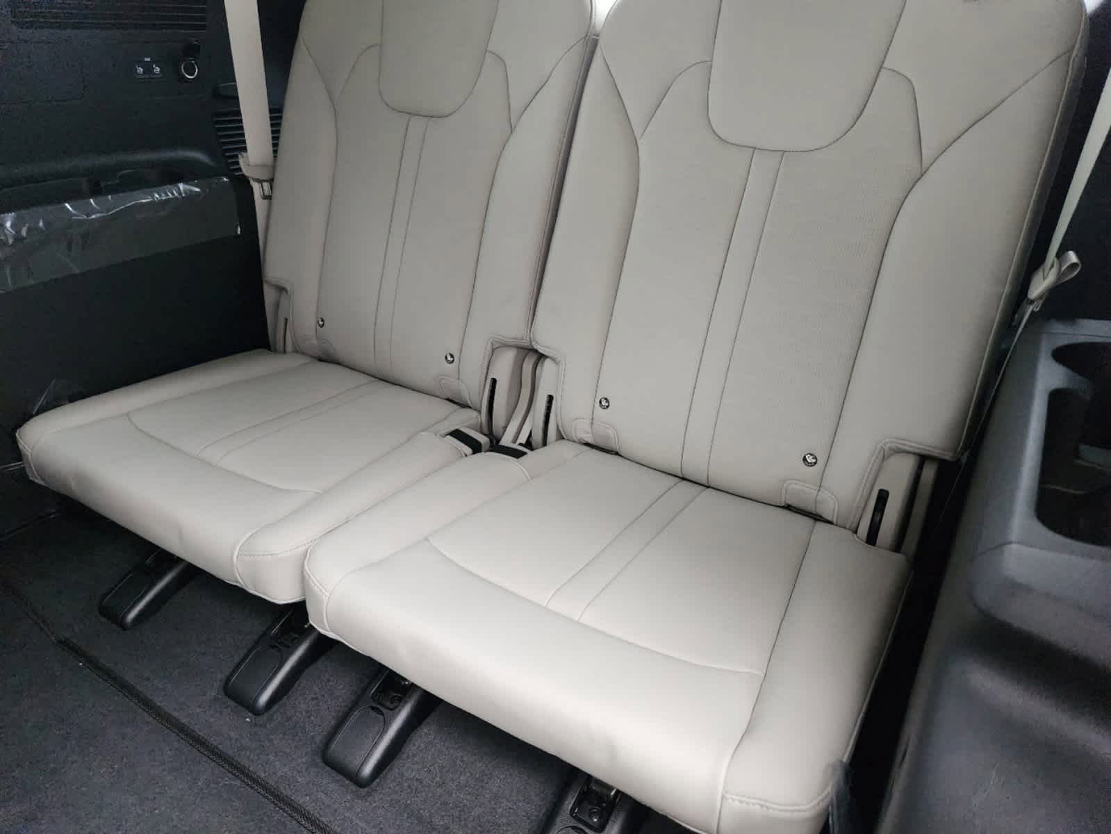 Thumbnail: 2025 Kia Sorento - 23