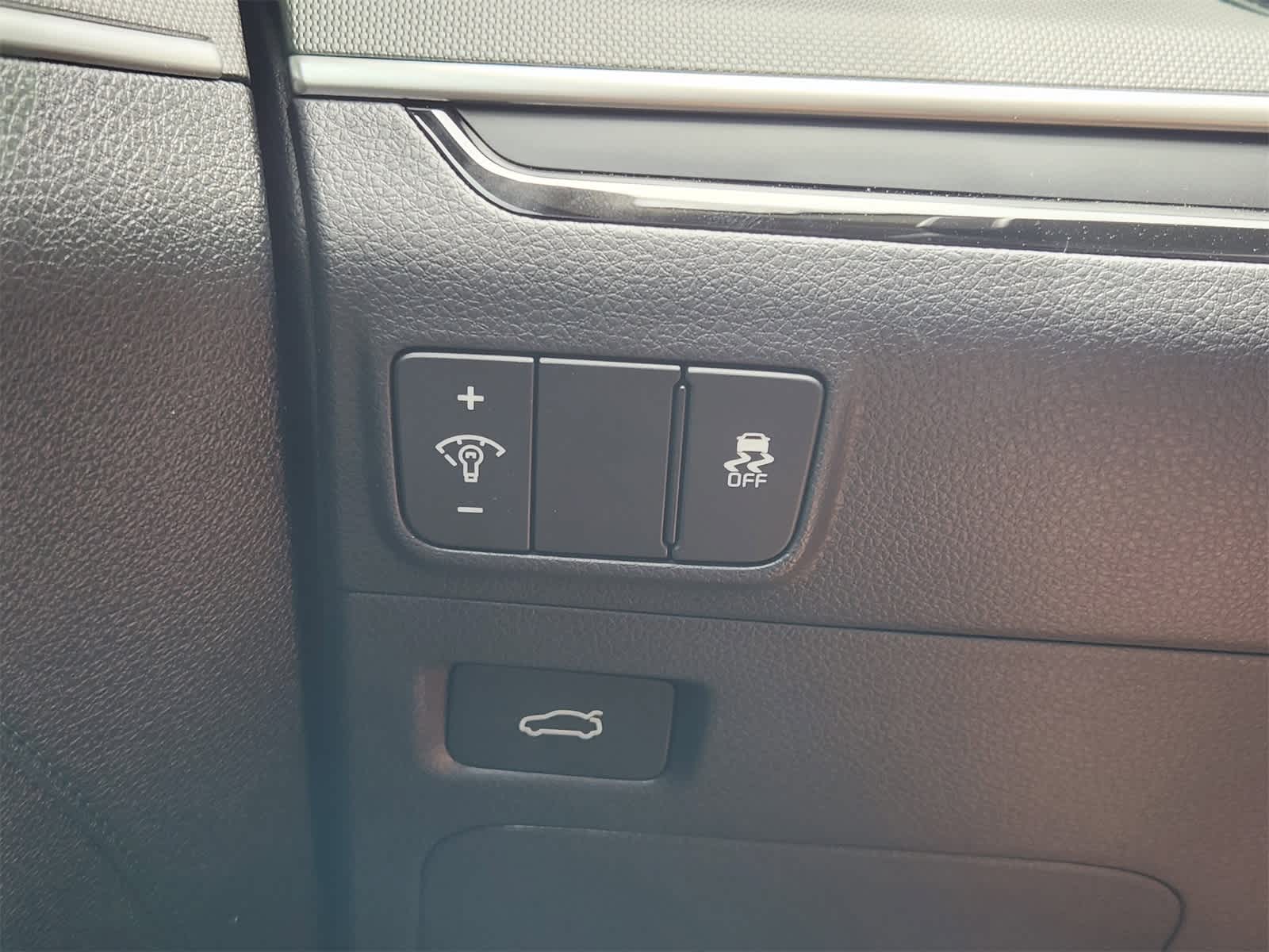 Thumbnail: 2026 Kia K5 - 21