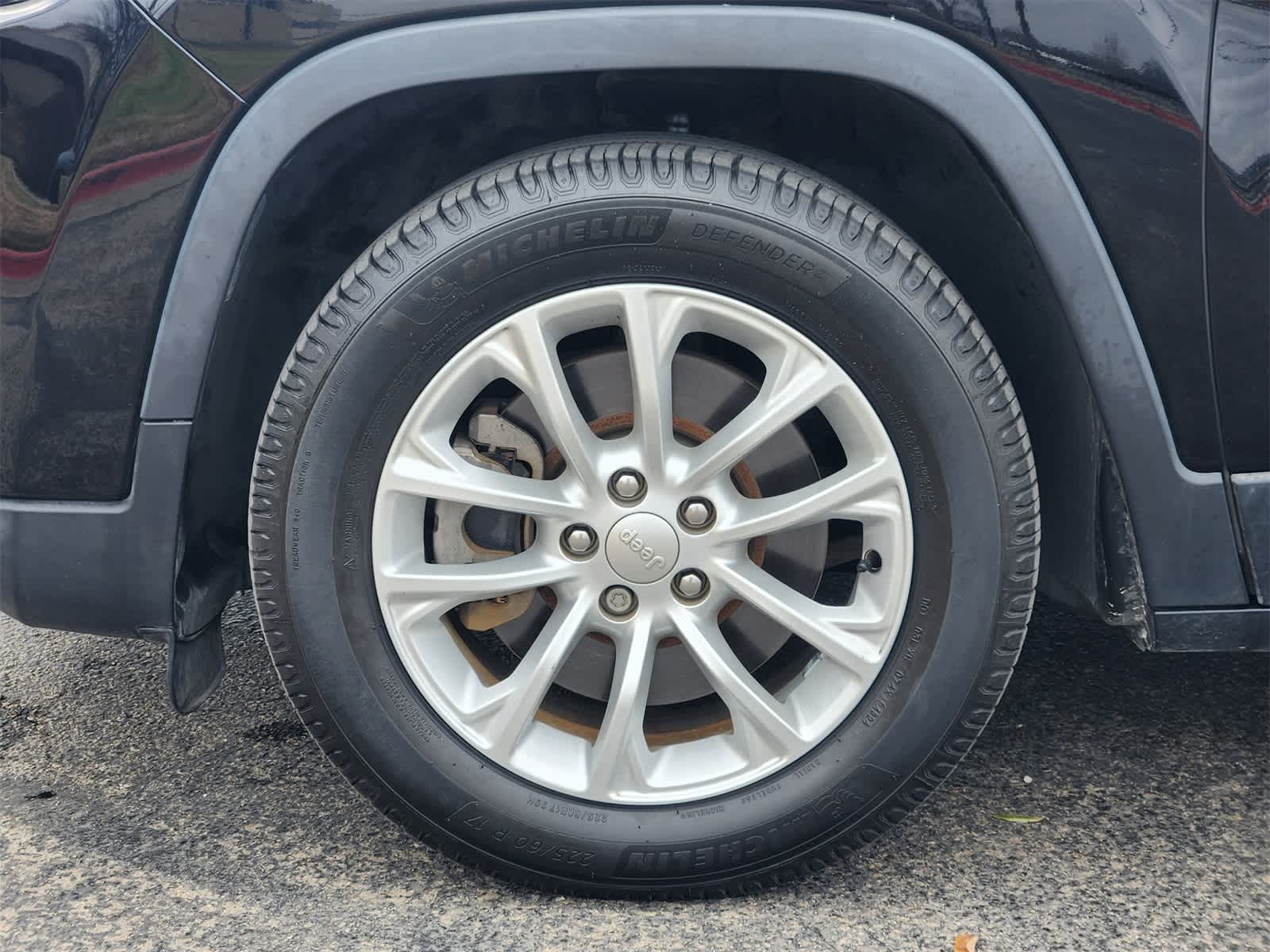 Thumbnail: 2019 Jeep Cherokee - 9