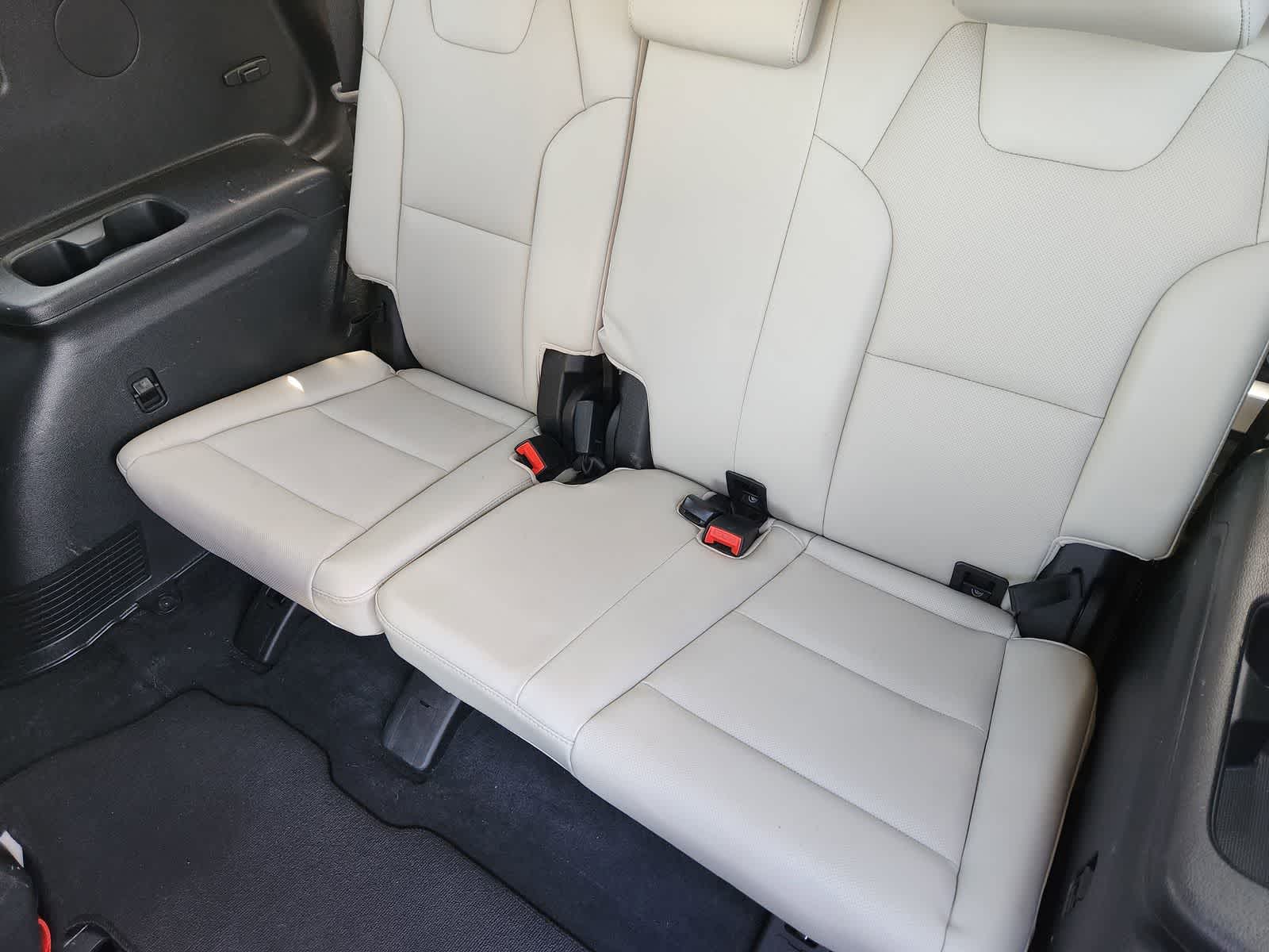 Thumbnail: 2020 Kia Telluride - 29