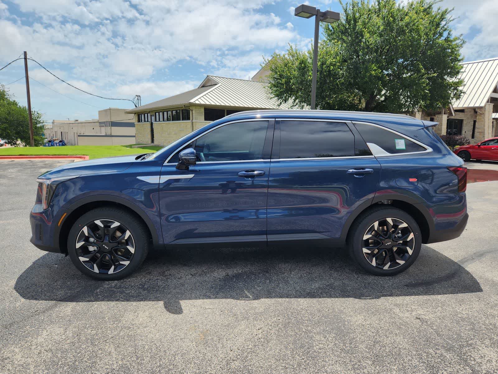 Thumbnail: 2026 Kia Sorento - 4
