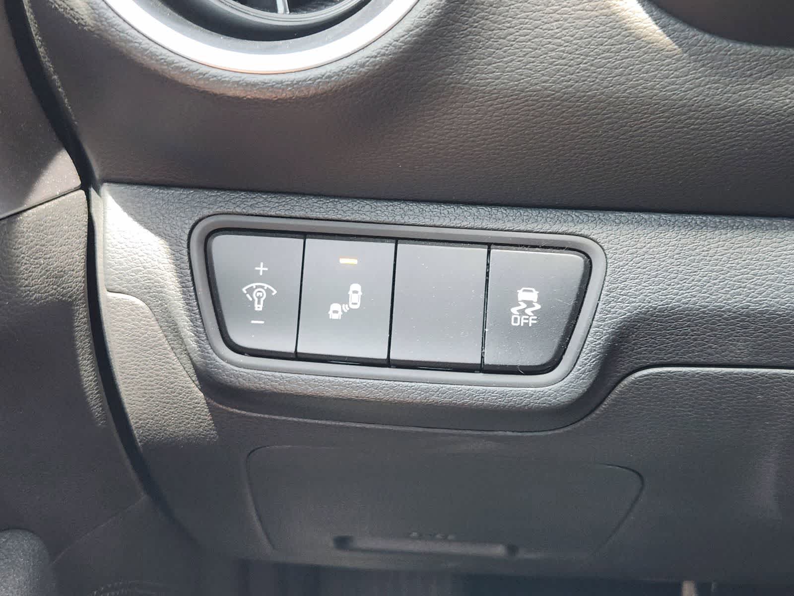 Thumbnail: 2025 Kia K5 - 18