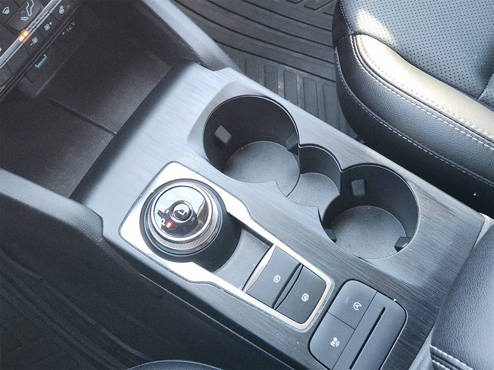 Thumbnail: 2022 Ford Escape - 20