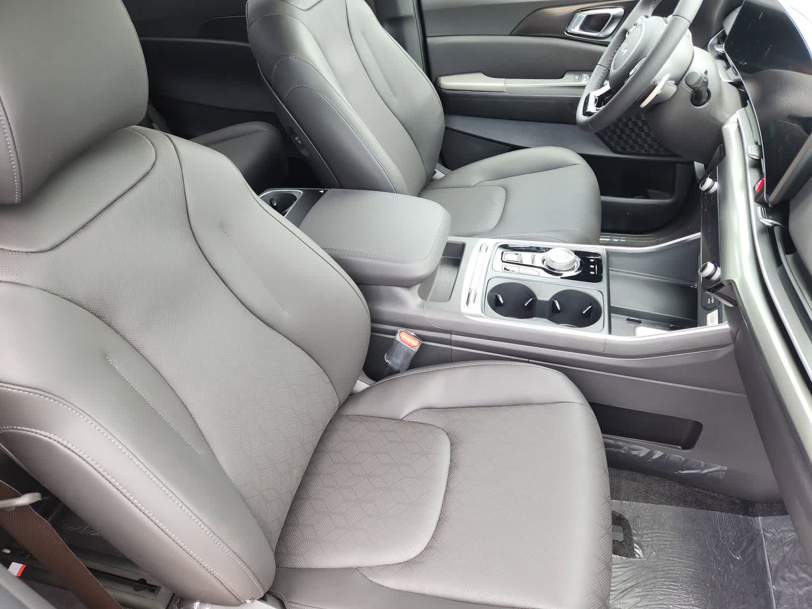 Thumbnail: 2026 Kia Carnival - 10