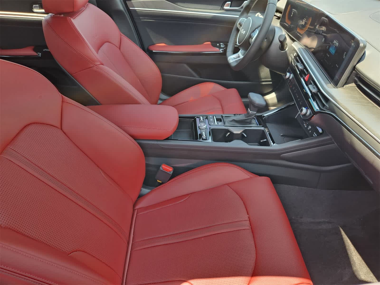 Thumbnail: 2025 Kia K5 - 12