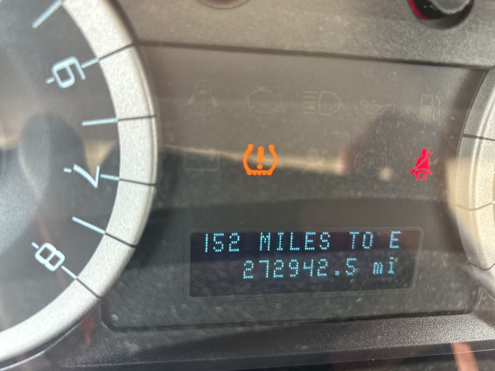 Thumbnail: 2011 Ford Escape - 19