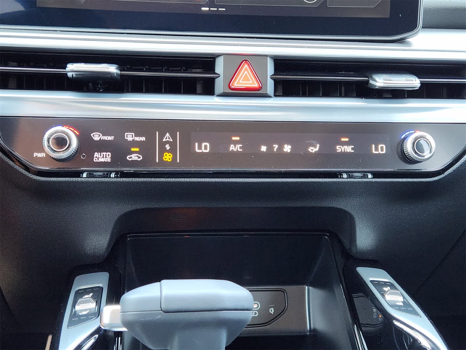 Thumbnail: 2025 Kia Sorento - 17