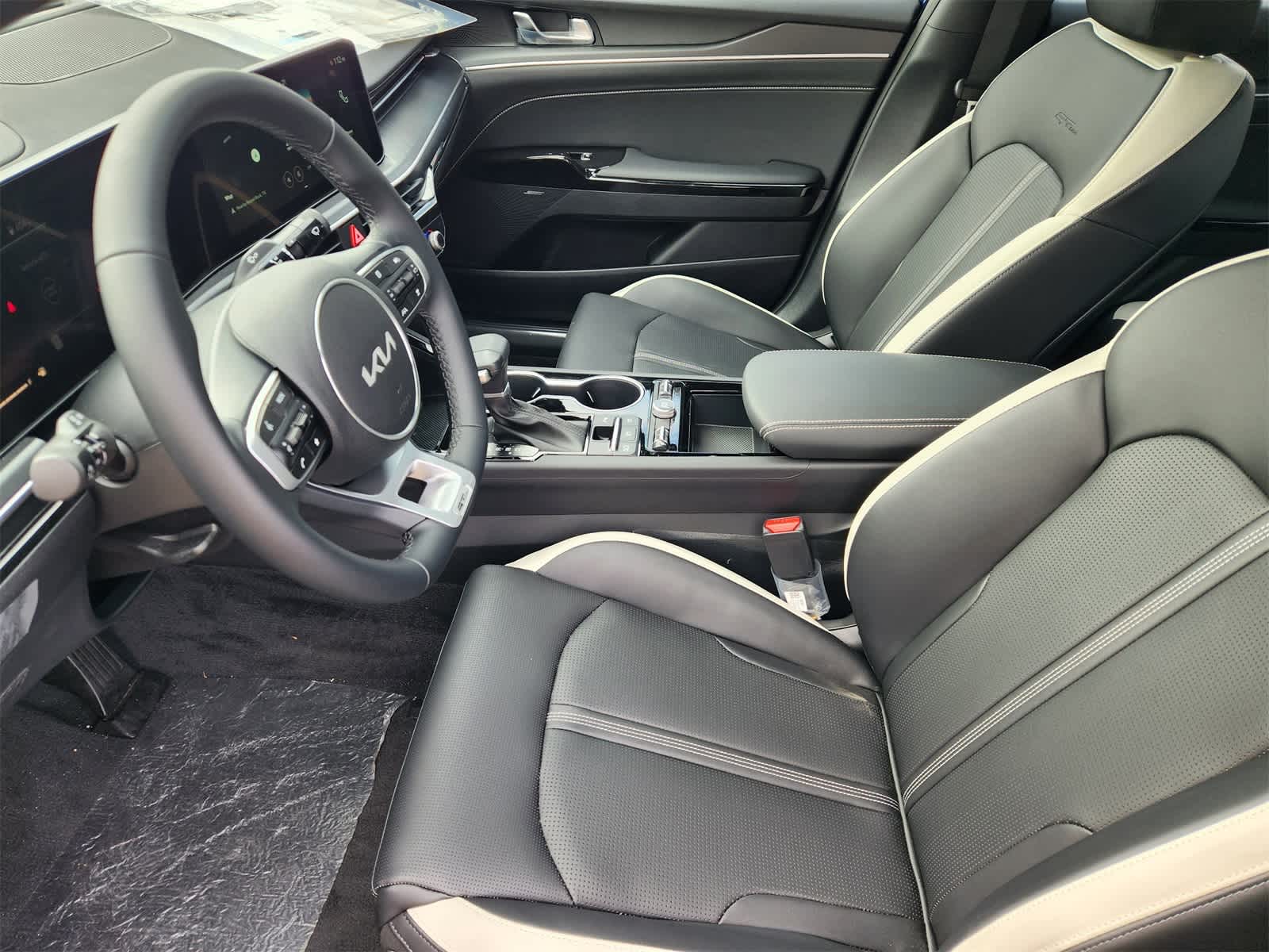 Thumbnail: 2026 Kia K5 - 9