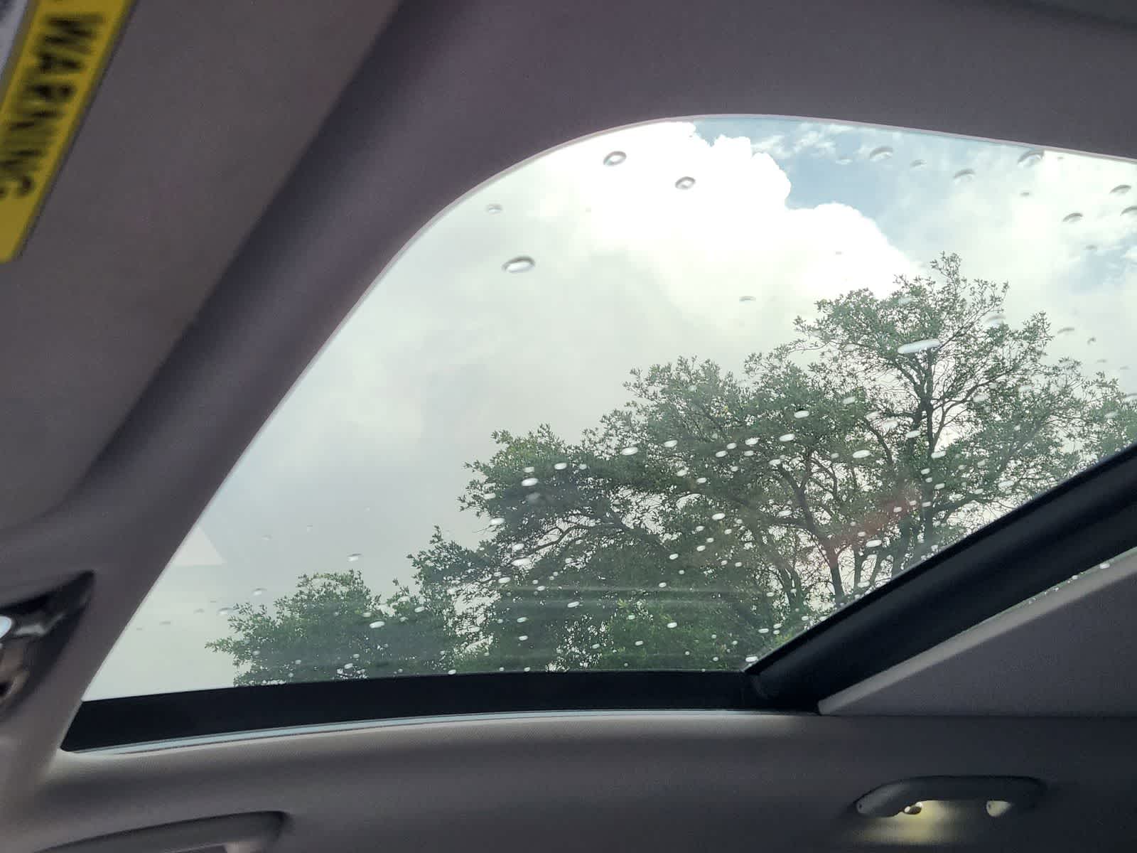 Thumbnail: 2023 Kia Sorento - 24