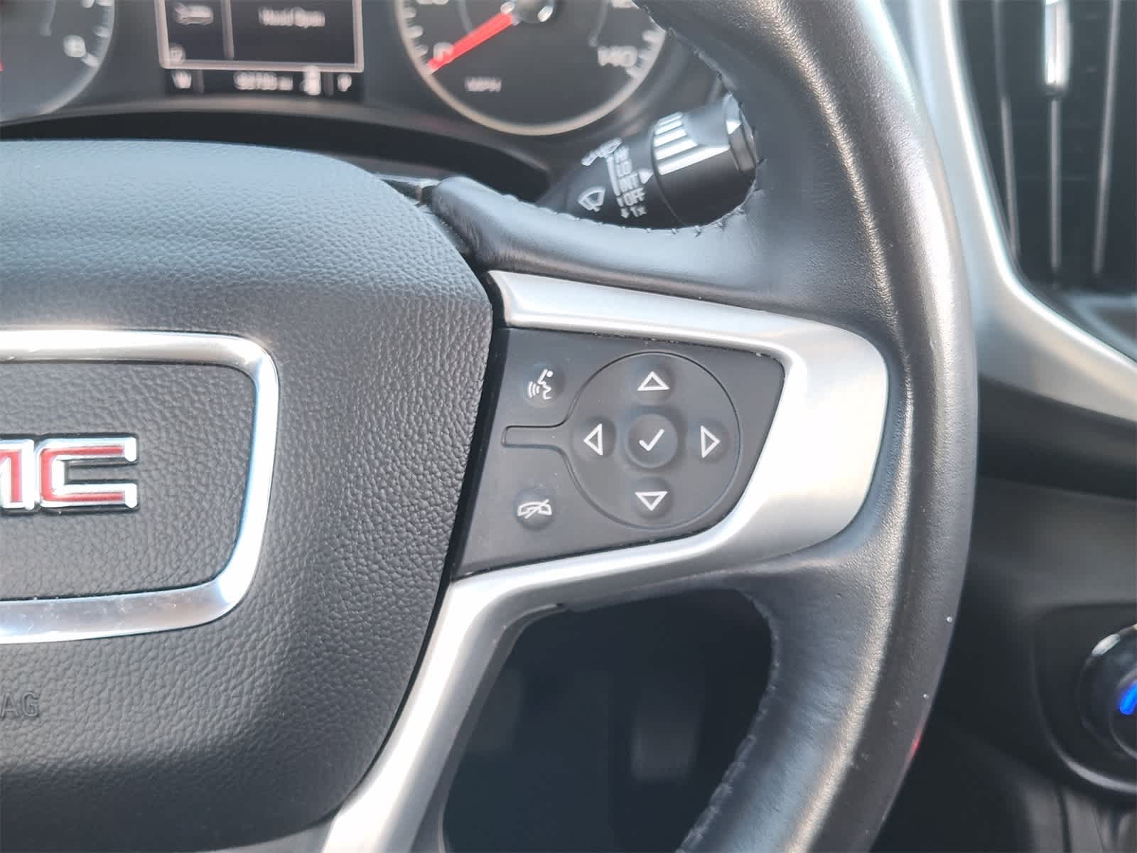 Thumbnail: 2018 GMC Terrain - 28