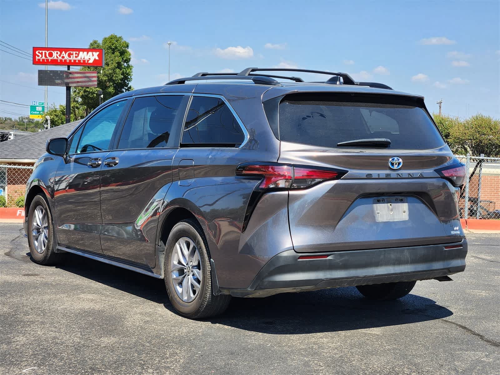 Thumbnail: 2022 Toyota Sienna - 6