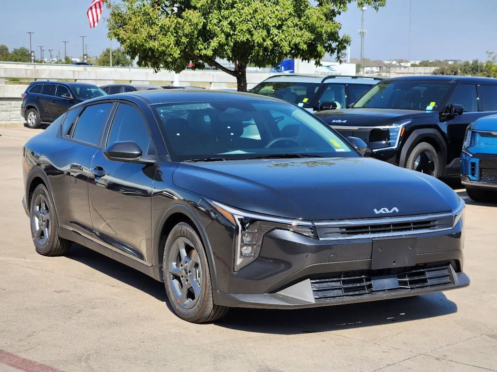 Certified 2025 Kia K4 LXS Sedan