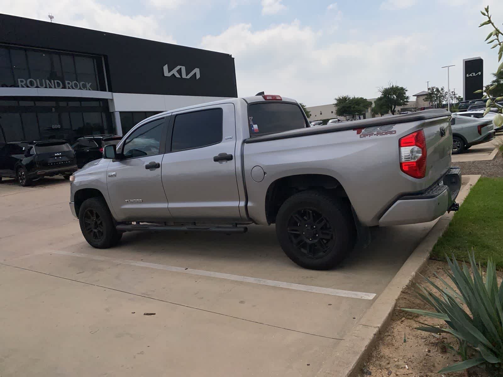 Thumbnail: 2021 Toyota Tundra - 9