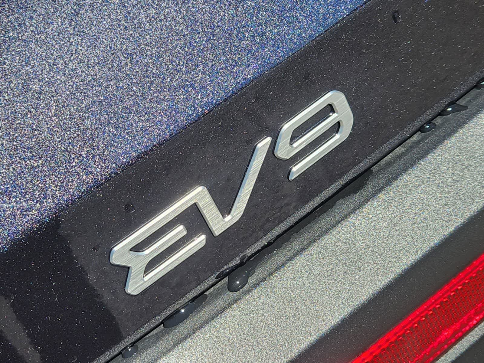 Thumbnail: 2026 Kia EV9 - 10