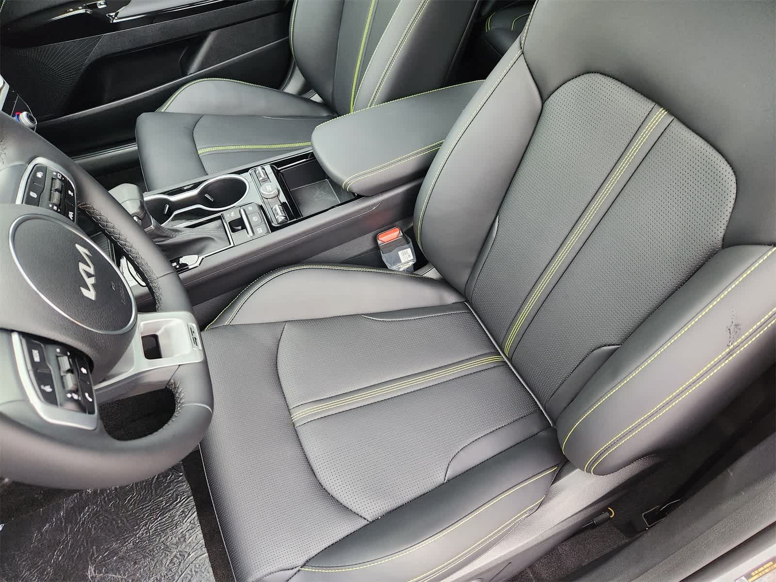 Thumbnail: 2026 Kia K5 - 12