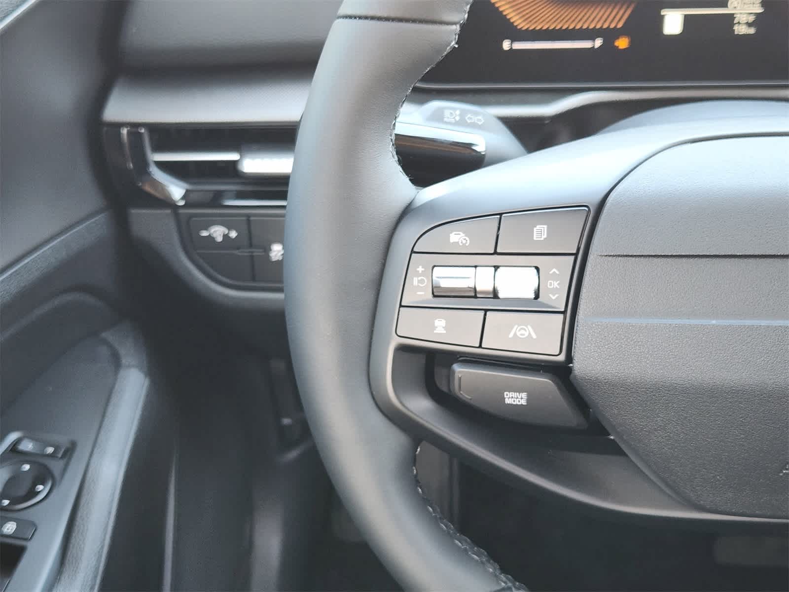 Thumbnail: 2026 Kia Sportage - 25