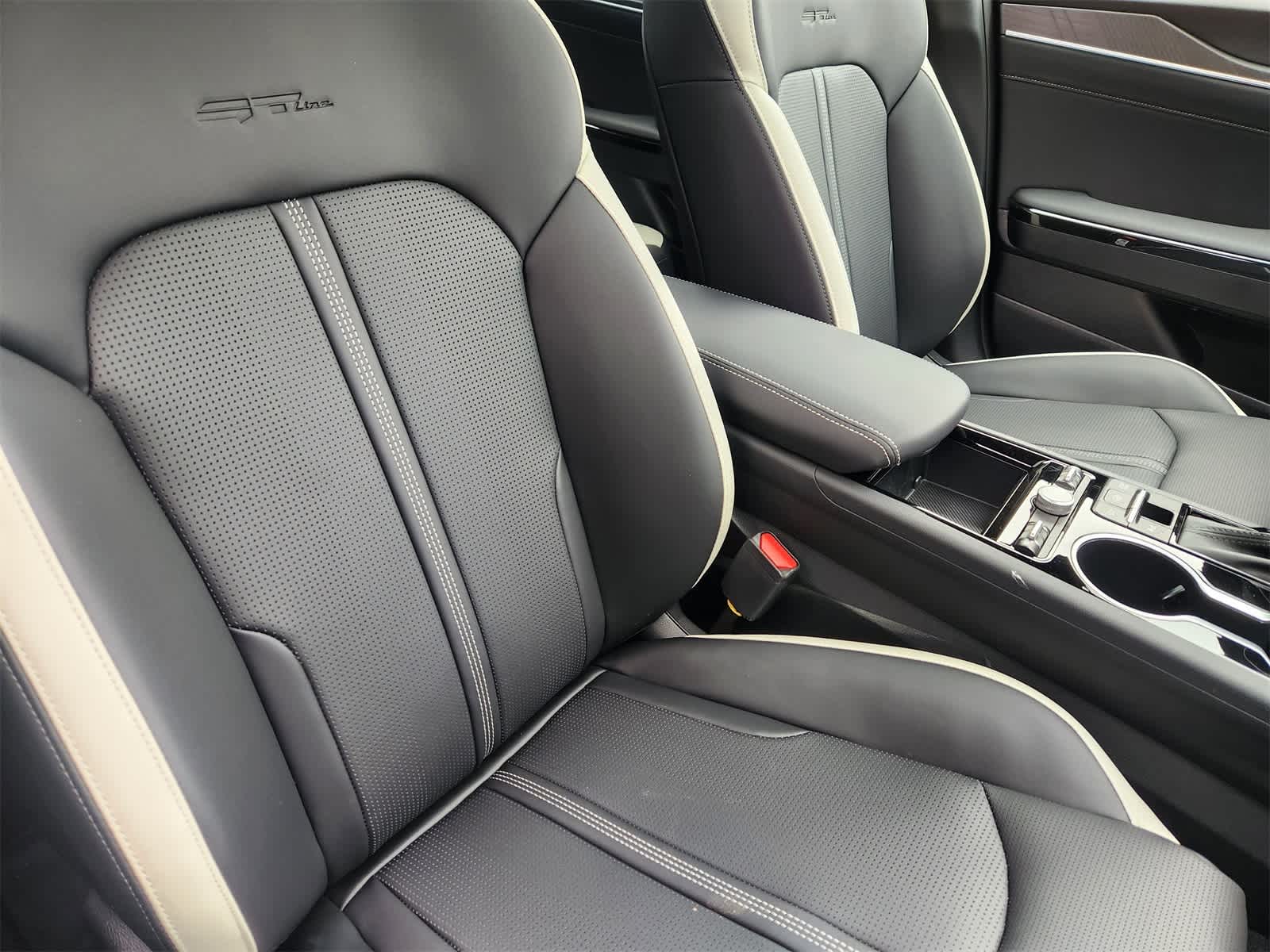 Thumbnail: 2026 Kia K5 - 13