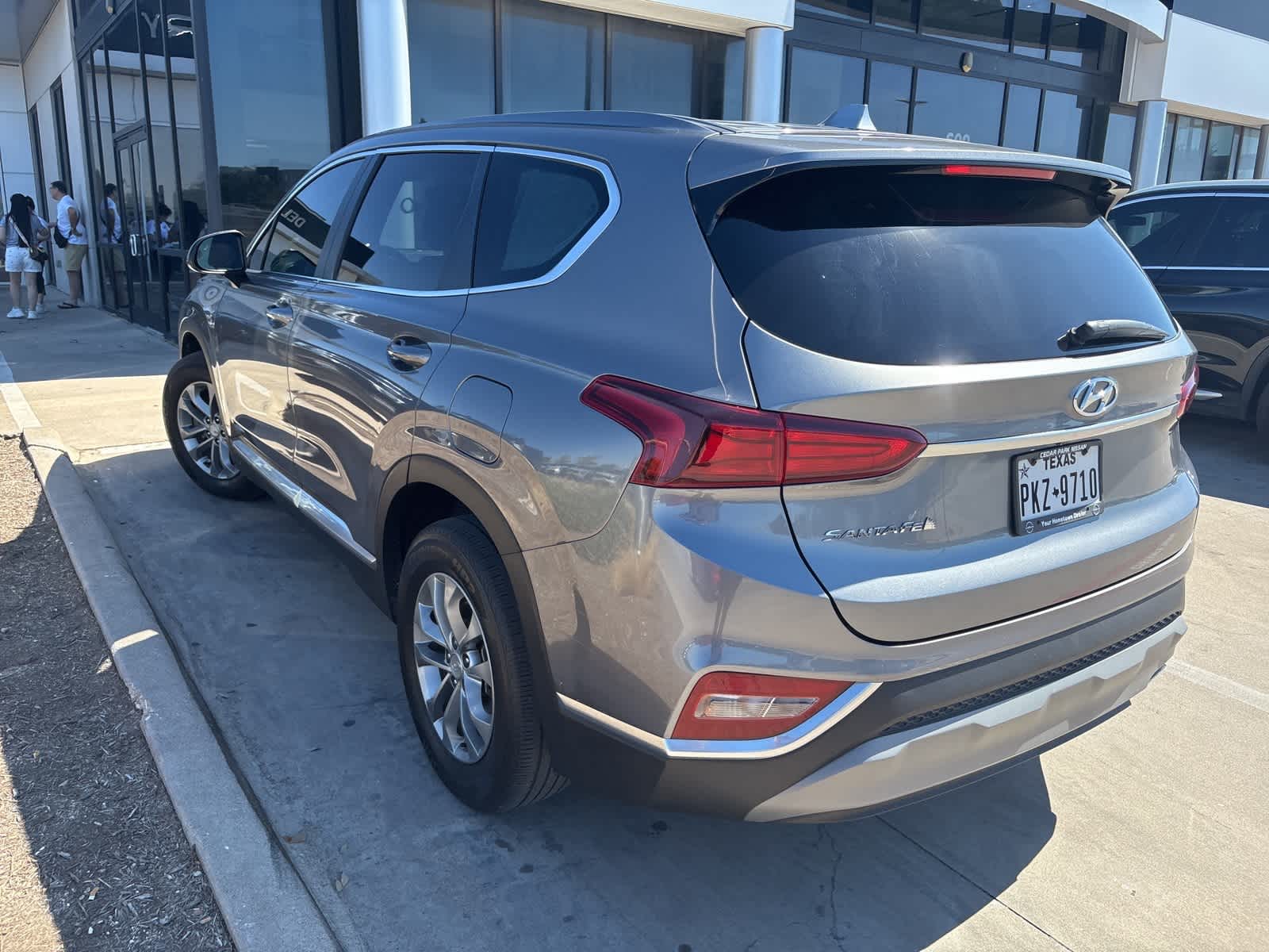 2019 Hyundai Santa Fe SE photo 4