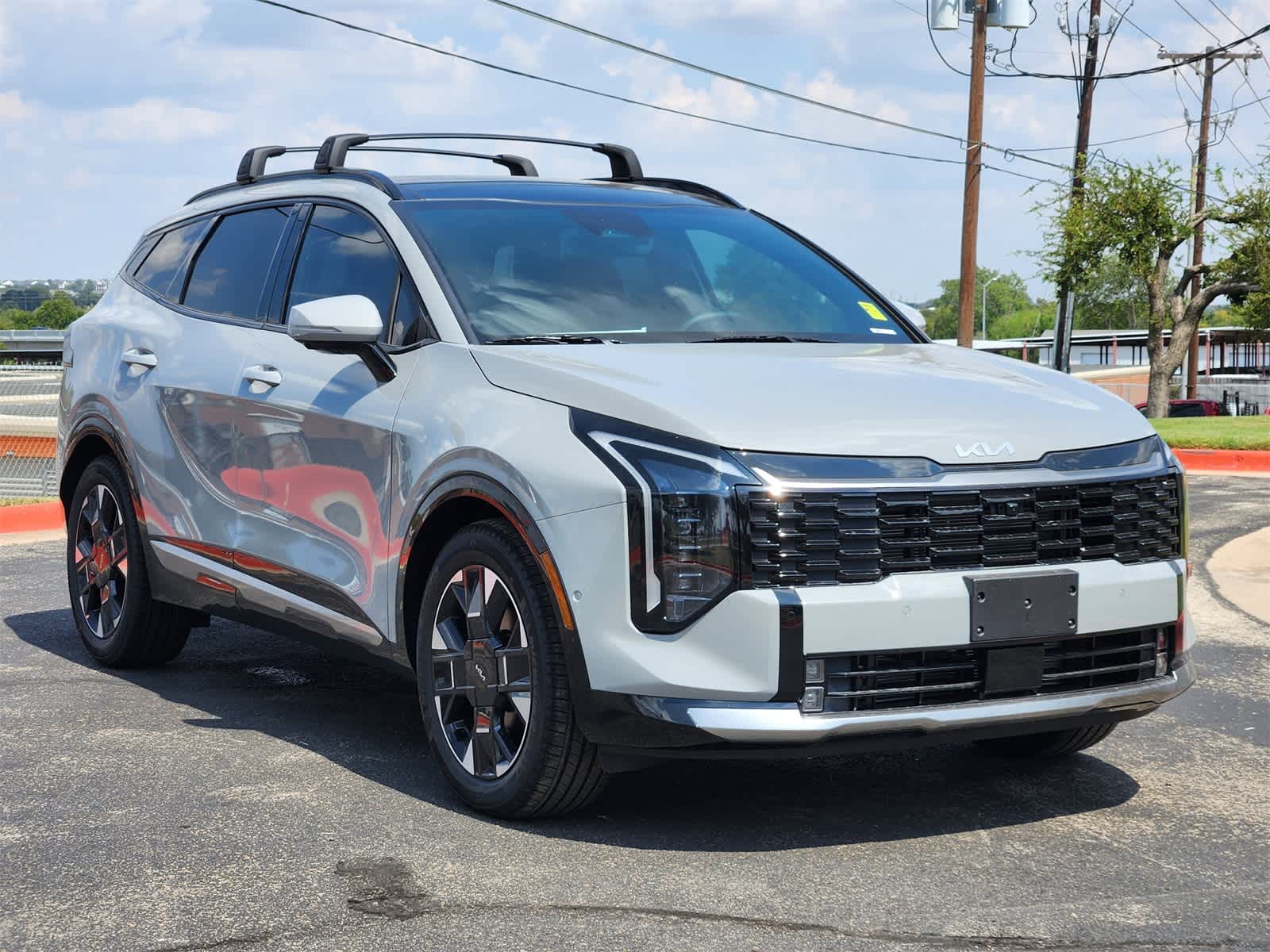 Thumbnail: 2026 Kia Sportage - 3