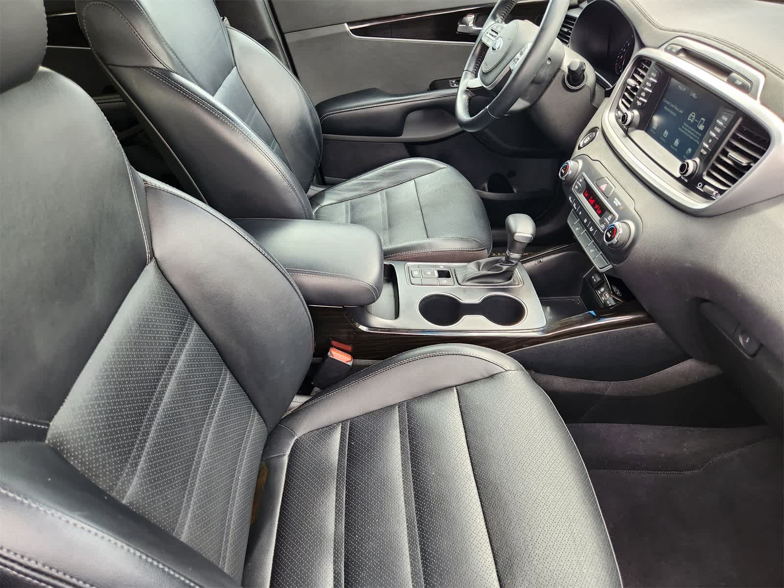 Thumbnail: 2019 Kia Sorento - 14