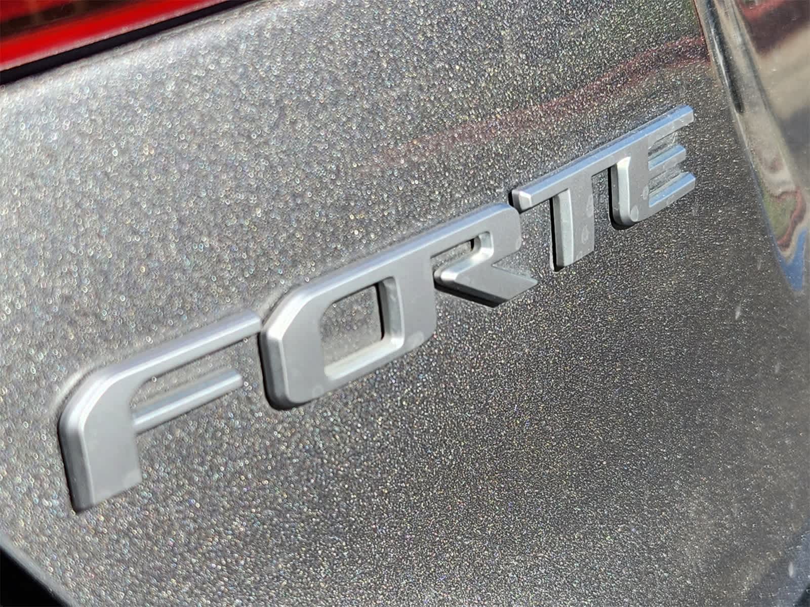 Thumbnail: 2022 Kia Forte - 12