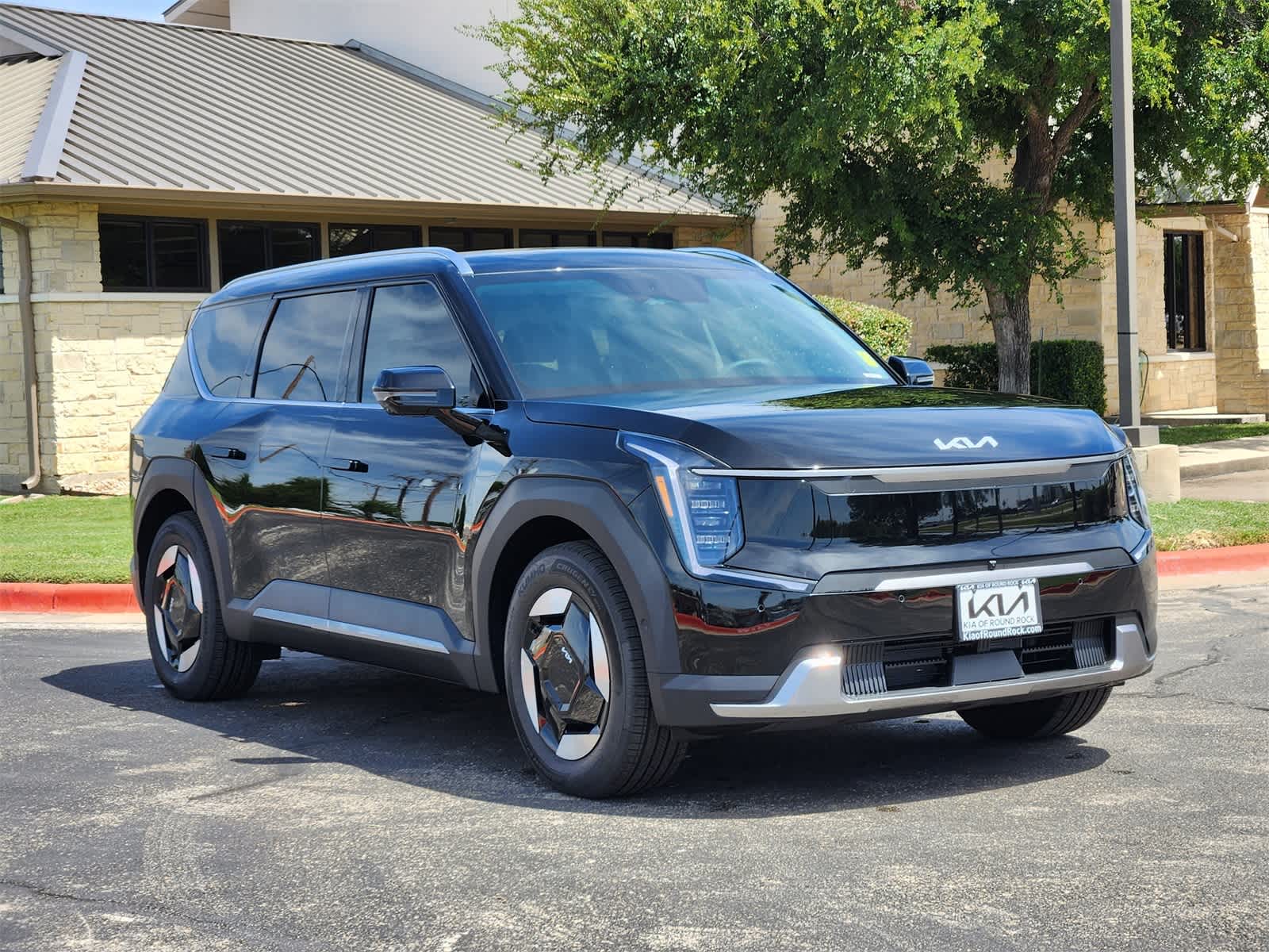 Thumbnail: 2026 Kia EV9 - 3