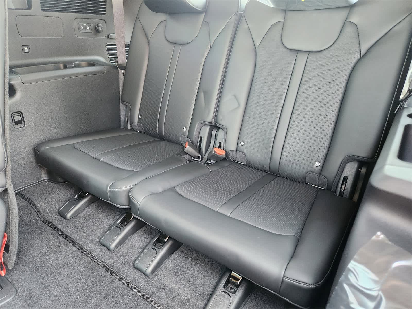 Thumbnail: 2026 Kia Sorento - 29