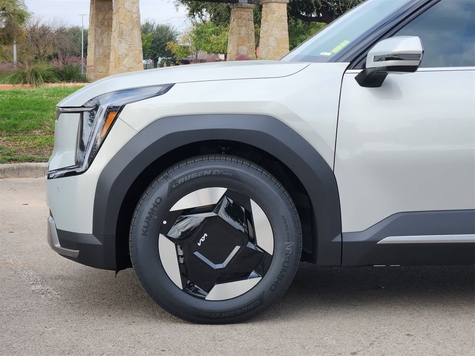 Thumbnail: 2026 Kia EV9 - 8