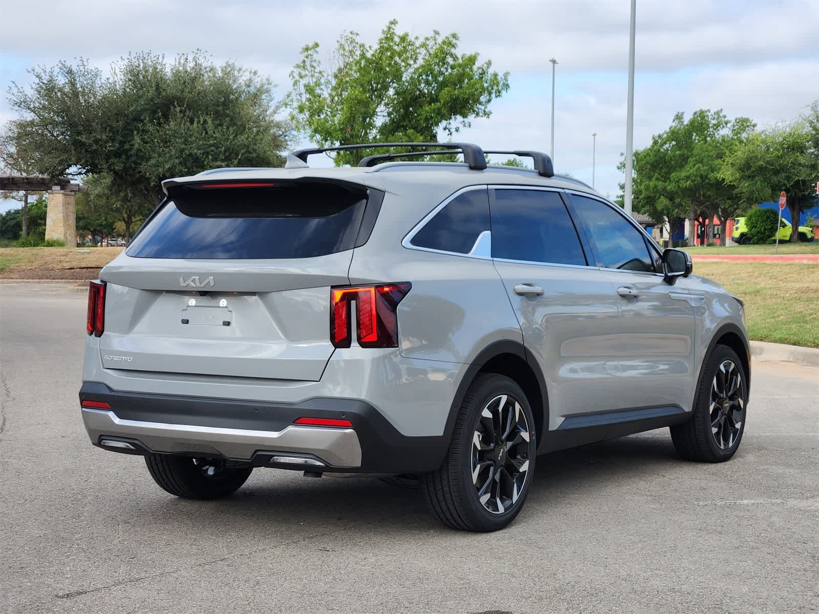 Thumbnail: 2026 Kia Sorento - 4