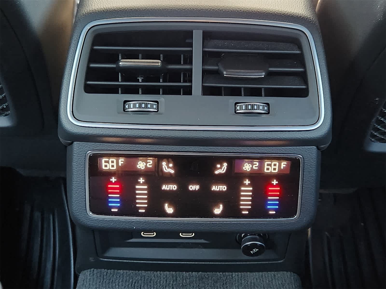 Thumbnail: 2022 Audi S6 - 29