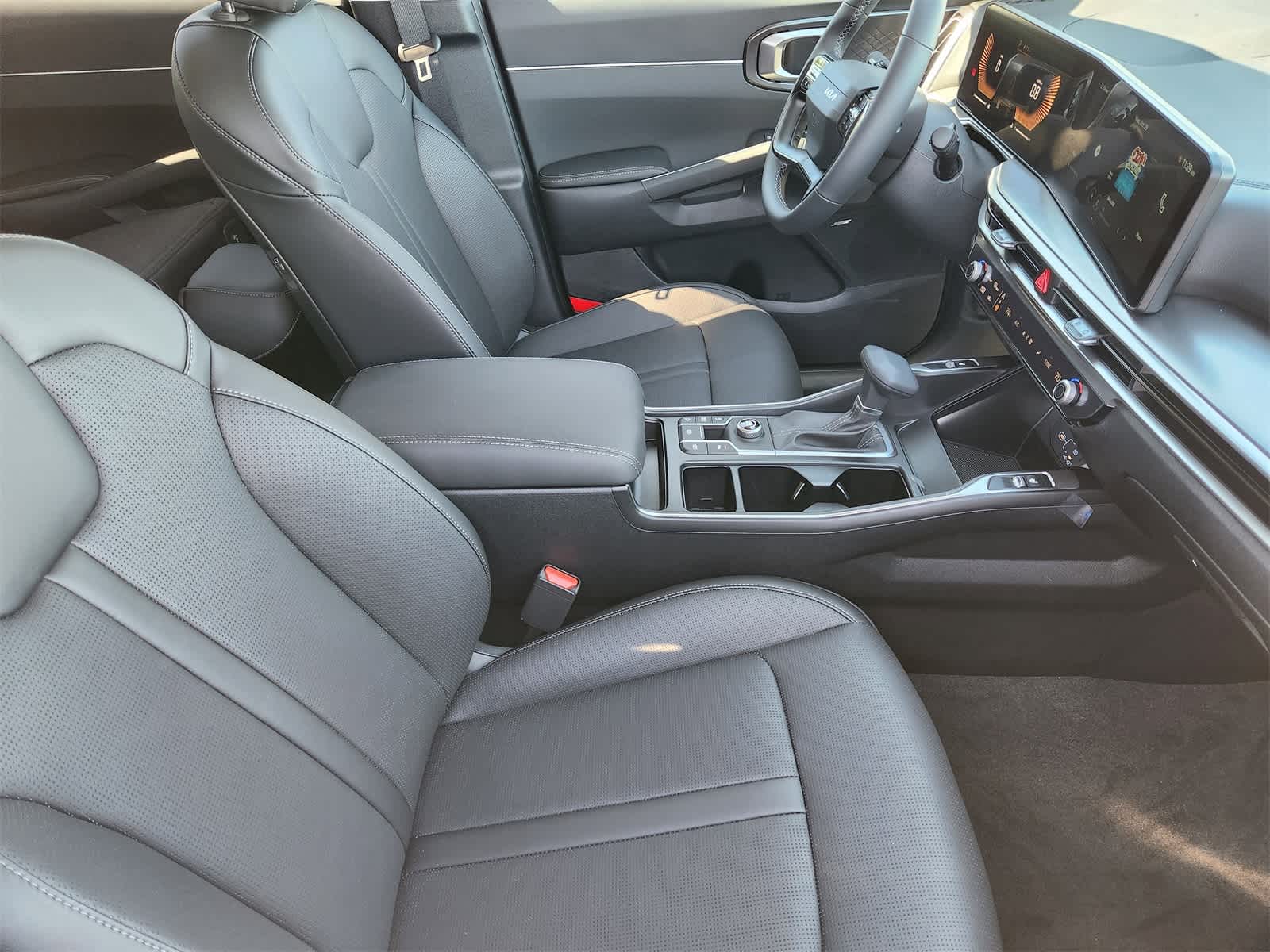 Thumbnail: 2026 Kia Sorento - 12