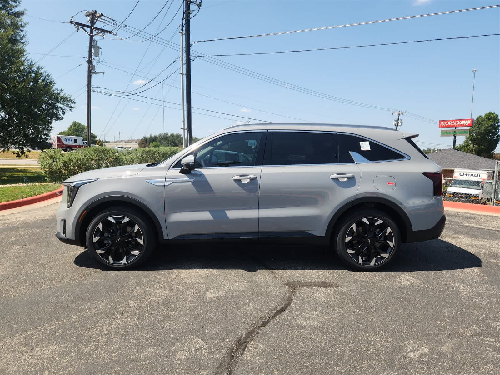 Thumbnail: 2026 Kia Sorento - 3