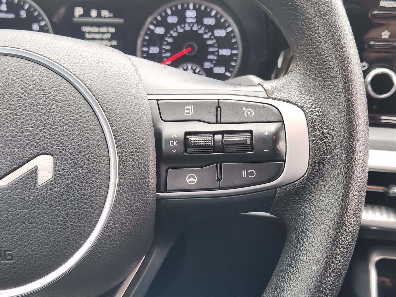 Thumbnail: 2023 Kia K5 - 28