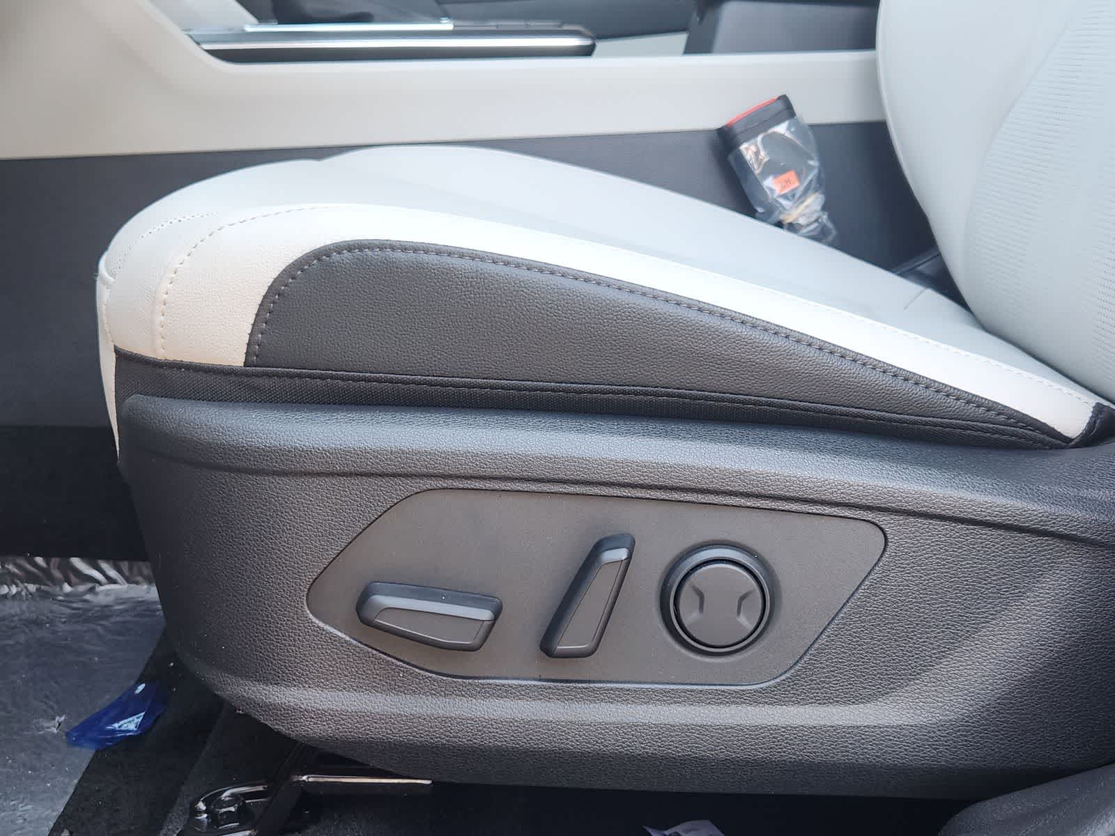 2026 Kia Sportage EX - Photo 20