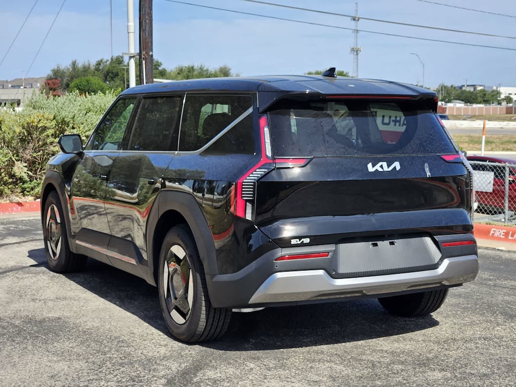 New 2026 Kia EV9 Light Long Range SUV
