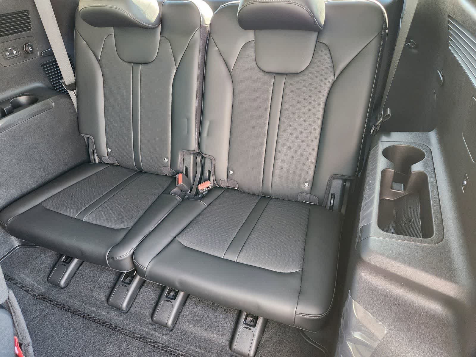 Thumbnail: 2026 Kia Sorento - 24