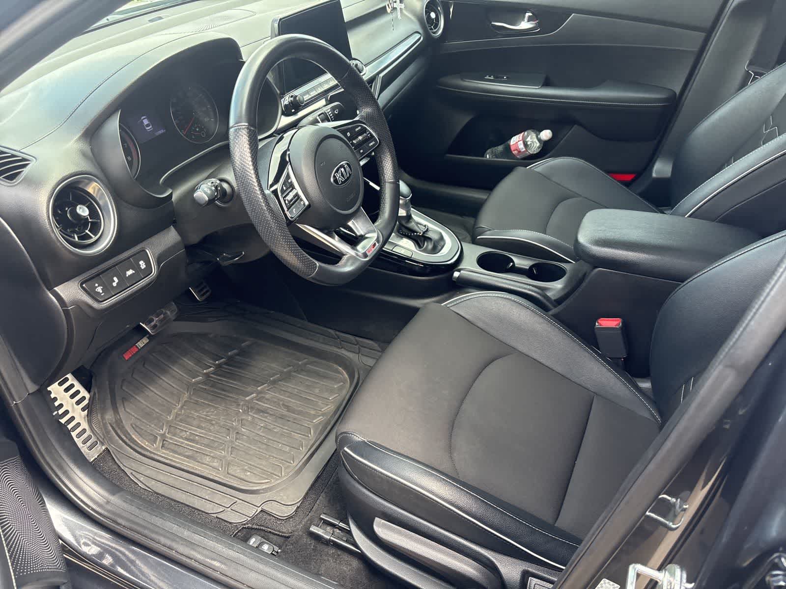 Thumbnail: 2020 Kia Forte - 11