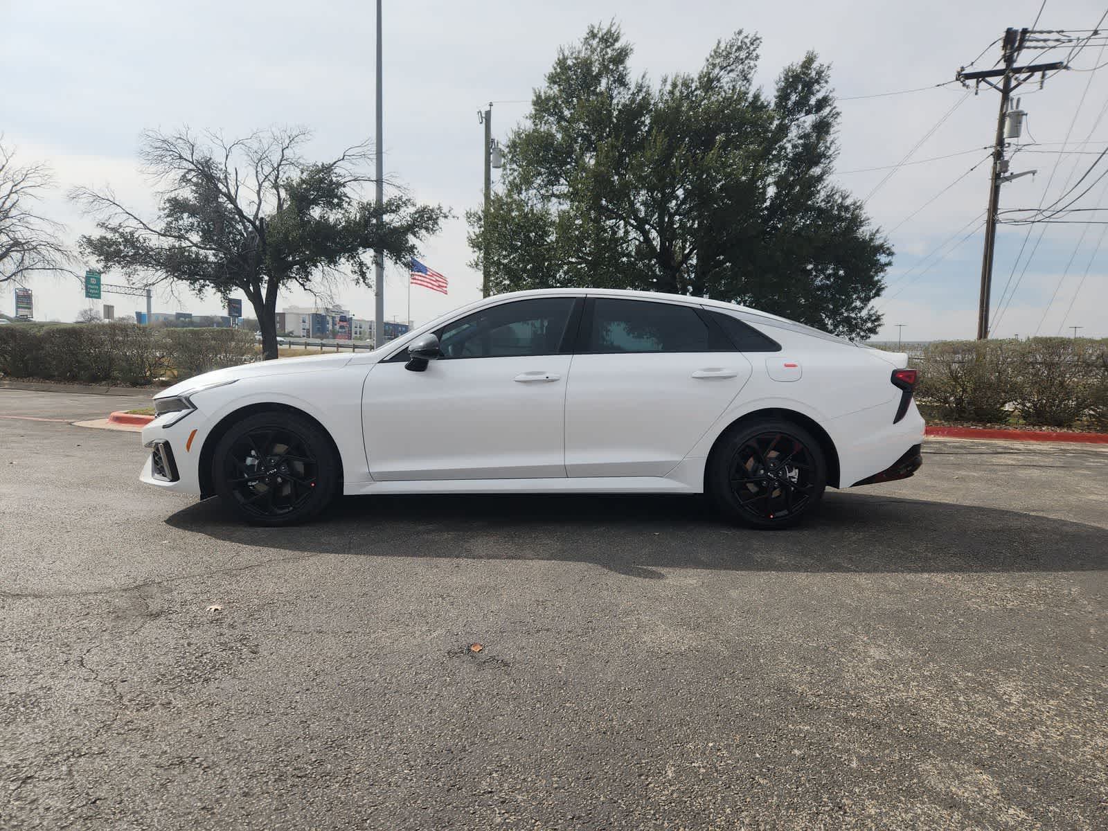 Thumbnail: 2026 Kia K5 - 3