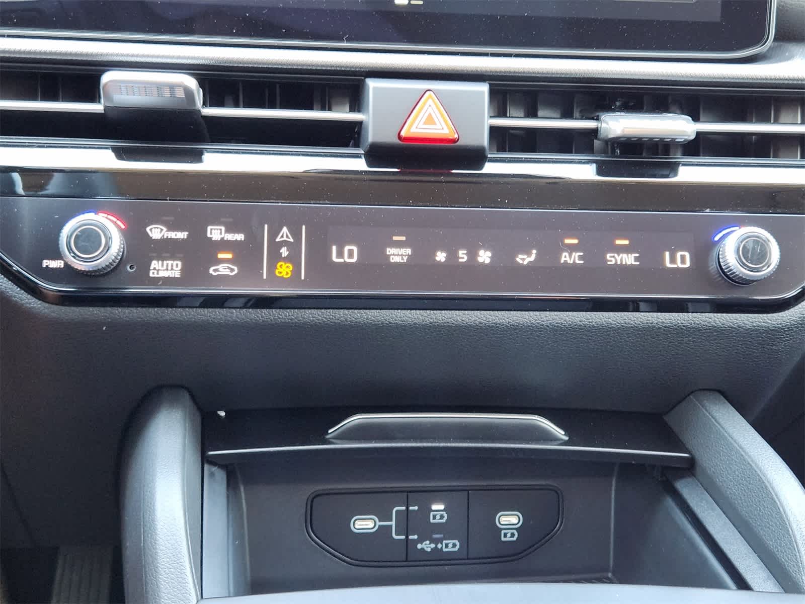 Thumbnail: 2026 Kia Sportage - 17