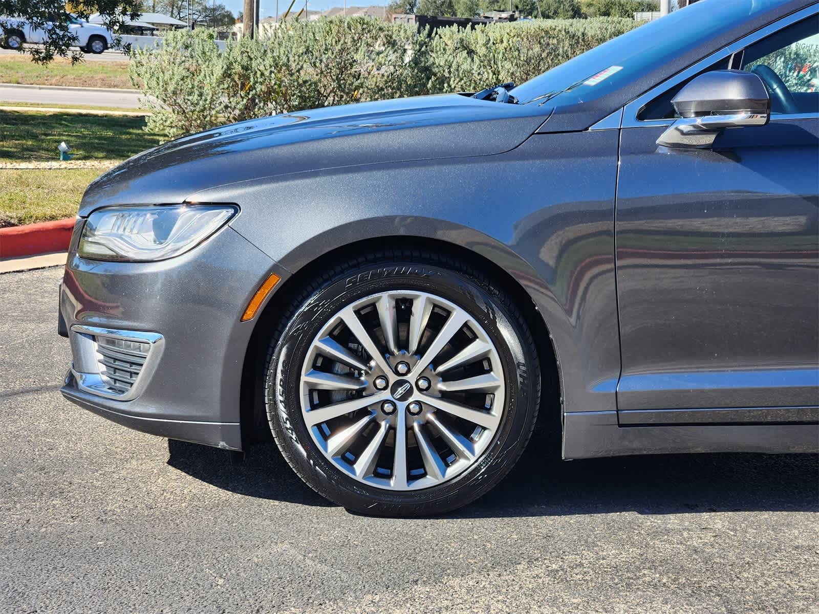 Thumbnail: 2019 Lincoln MKZ - 8