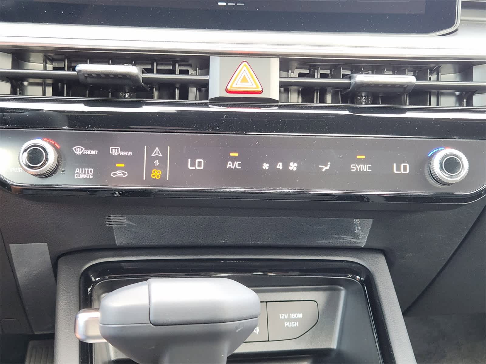 Thumbnail: 2026 Kia K5 - 16