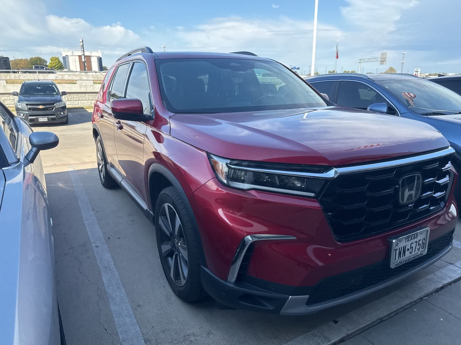 2024 Honda Pilot Touring photo 2