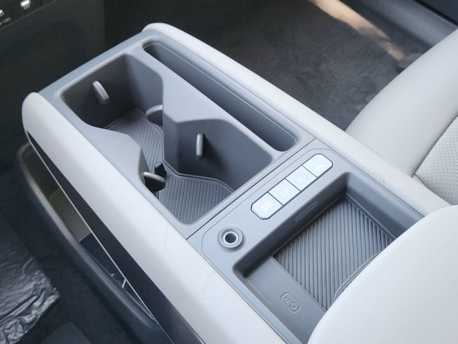 Thumbnail: 2026 Kia EV9 - 18