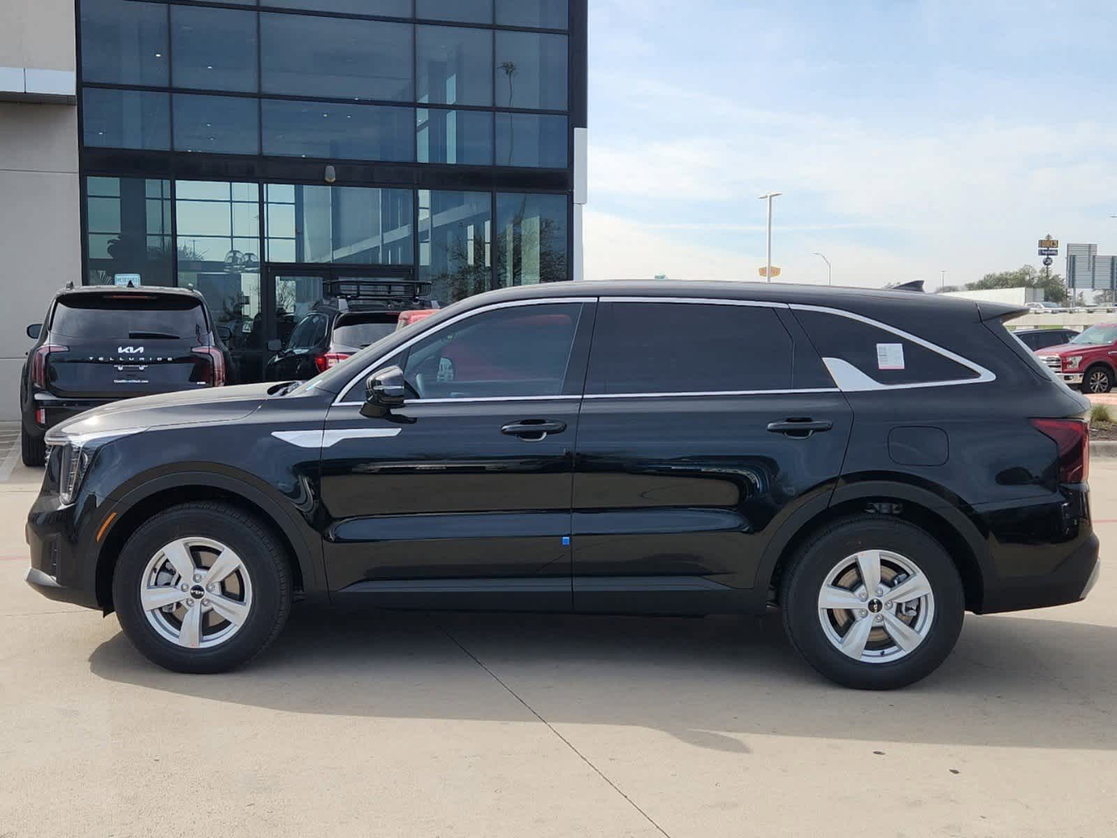 Thumbnail: 2025 Kia Sorento - 3