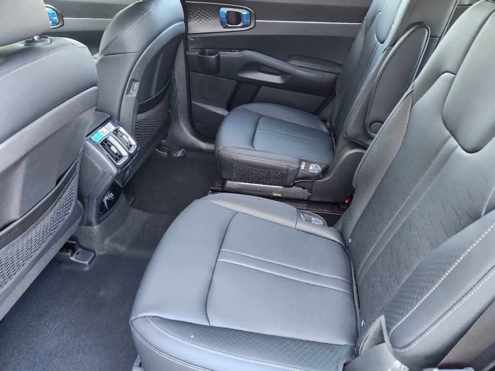 Thumbnail: 2026 Kia Sorento - 23