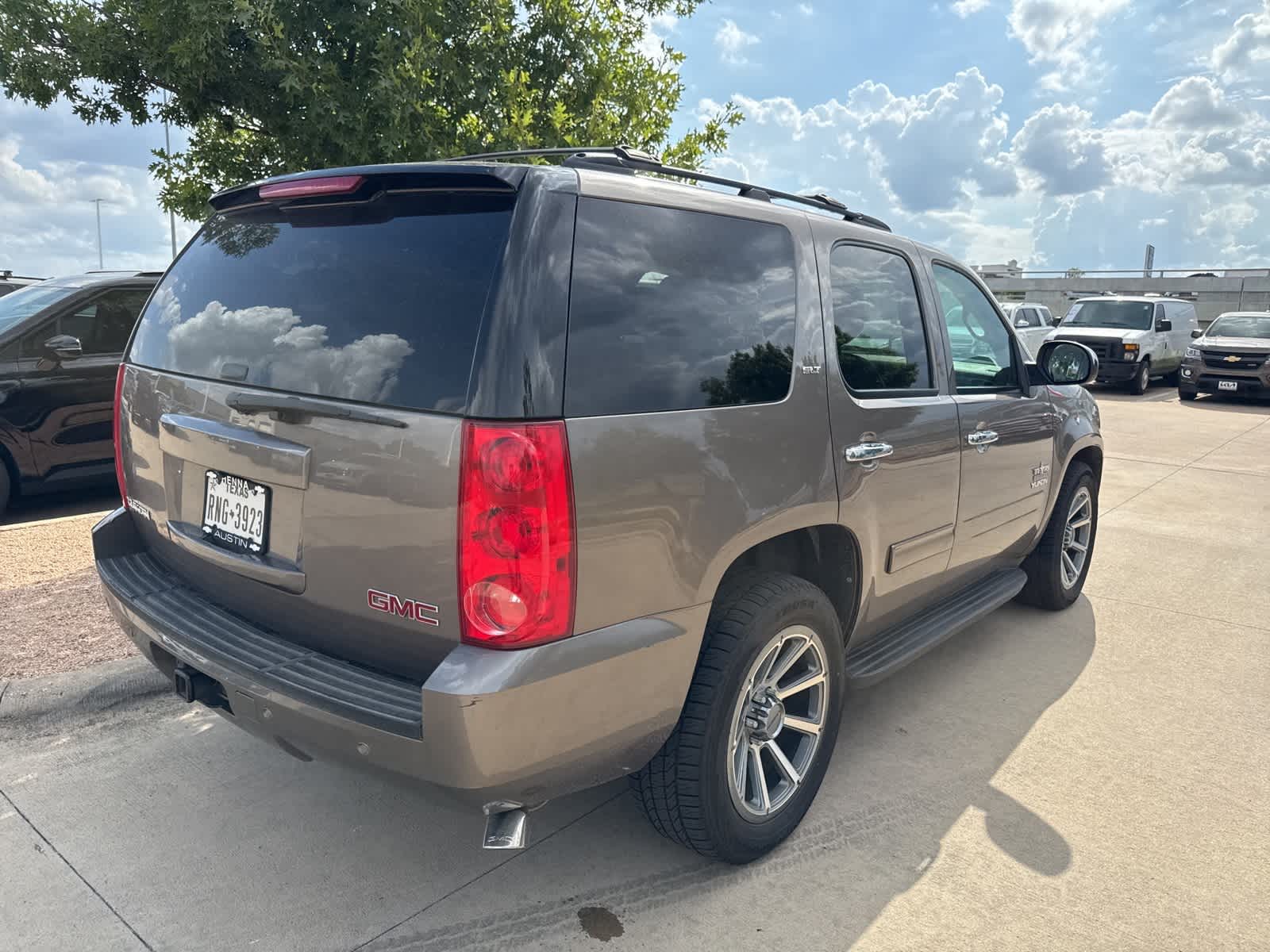 Thumbnail: 2014 GMC Yukon - 6